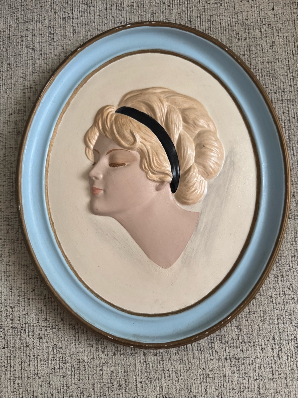 Vintage Oval Wall Plaque